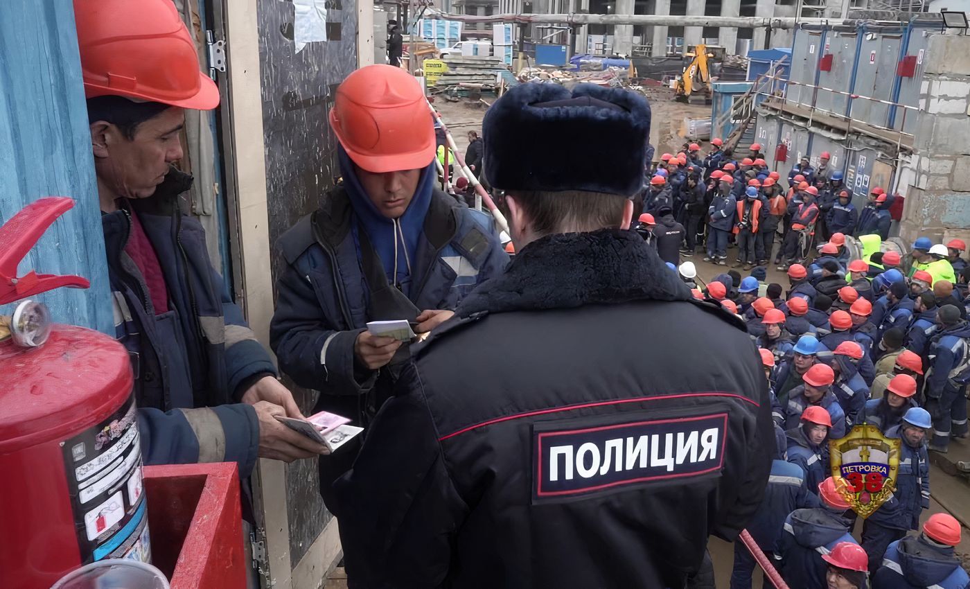 В Москве арестовали  полицейских за взятки от иностранцев 