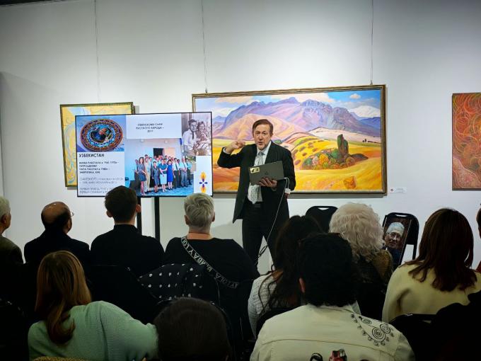 Ташкент познакомился с последней книгой Бориса Голендера.