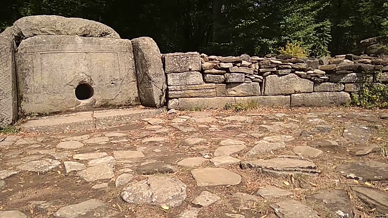 Камни, смотрящие в небо